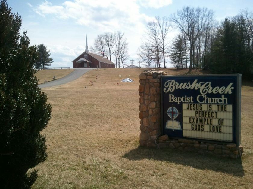 393614_622917304401619_1476866114_n